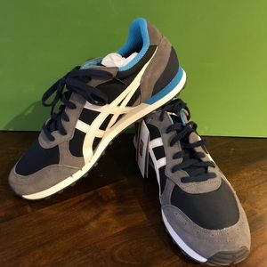 *NEW* Onitsuka Tiger Colorado 85’s. Navy/white